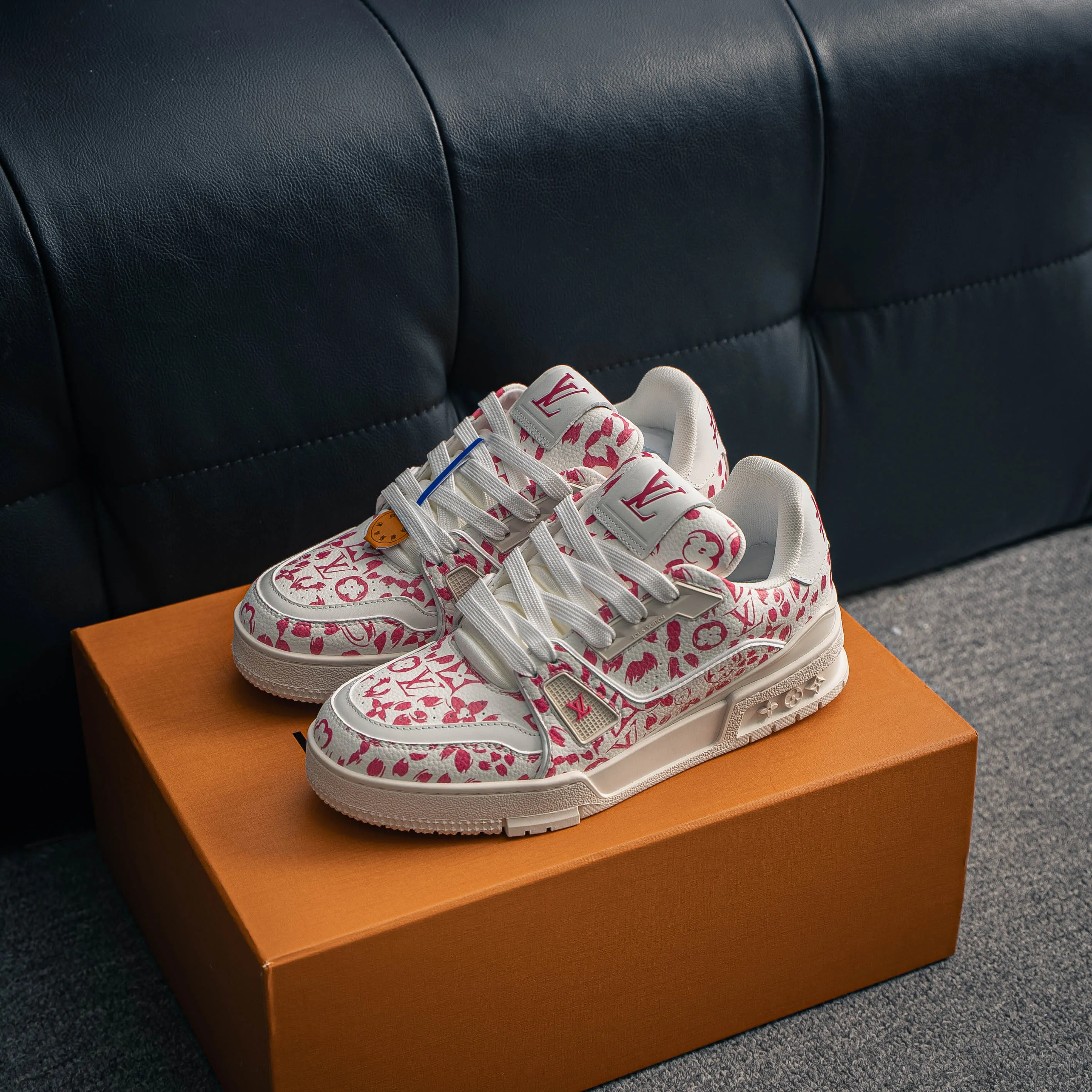 # Louis Vuitton Trainer Sneaker Low Versatile Skate Shoes NFC Authentic